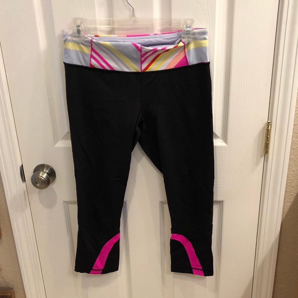 Lululemon crop leggings size 8